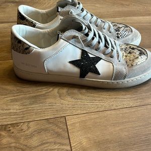 Cute neutral like new vintage havanas